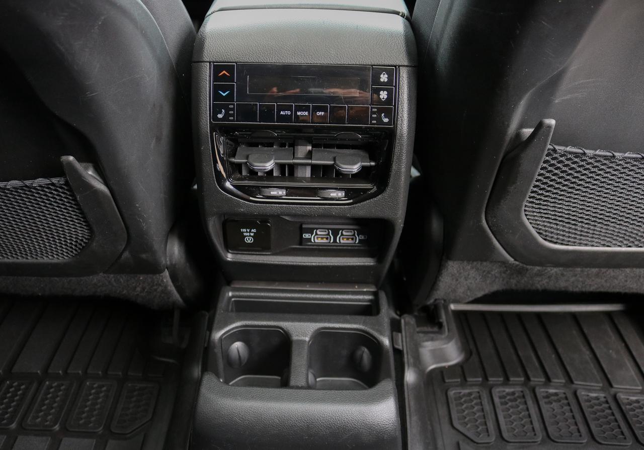 2024 Jeep Grand Cherokee L Limited 4x4 | NAVIGATION | REMOTE START | ALPINE Photo