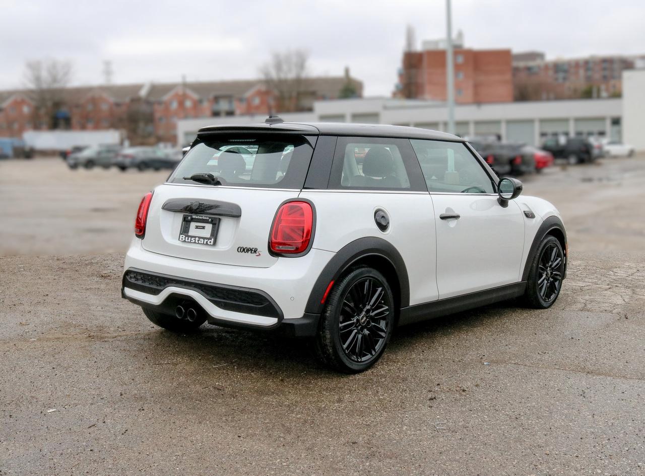 2024 MINI 3 Door Cooper S FWD | NAVIGATION | SUNROOF | LANE KEEP | Photo