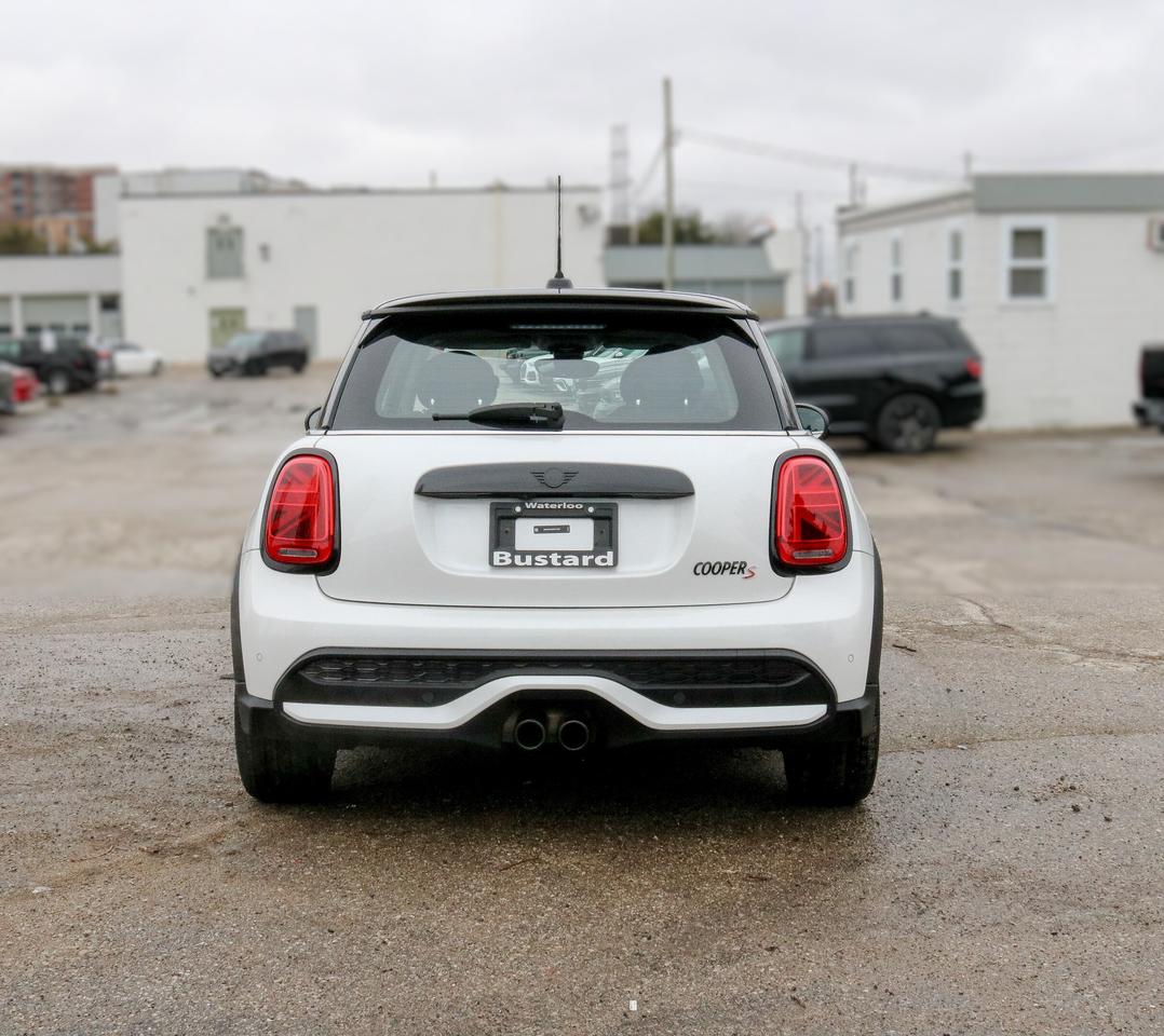 2024 MINI 3 Door Cooper S FWD | NAVIGATION | SUNROOF | LANE KEEP | Photo