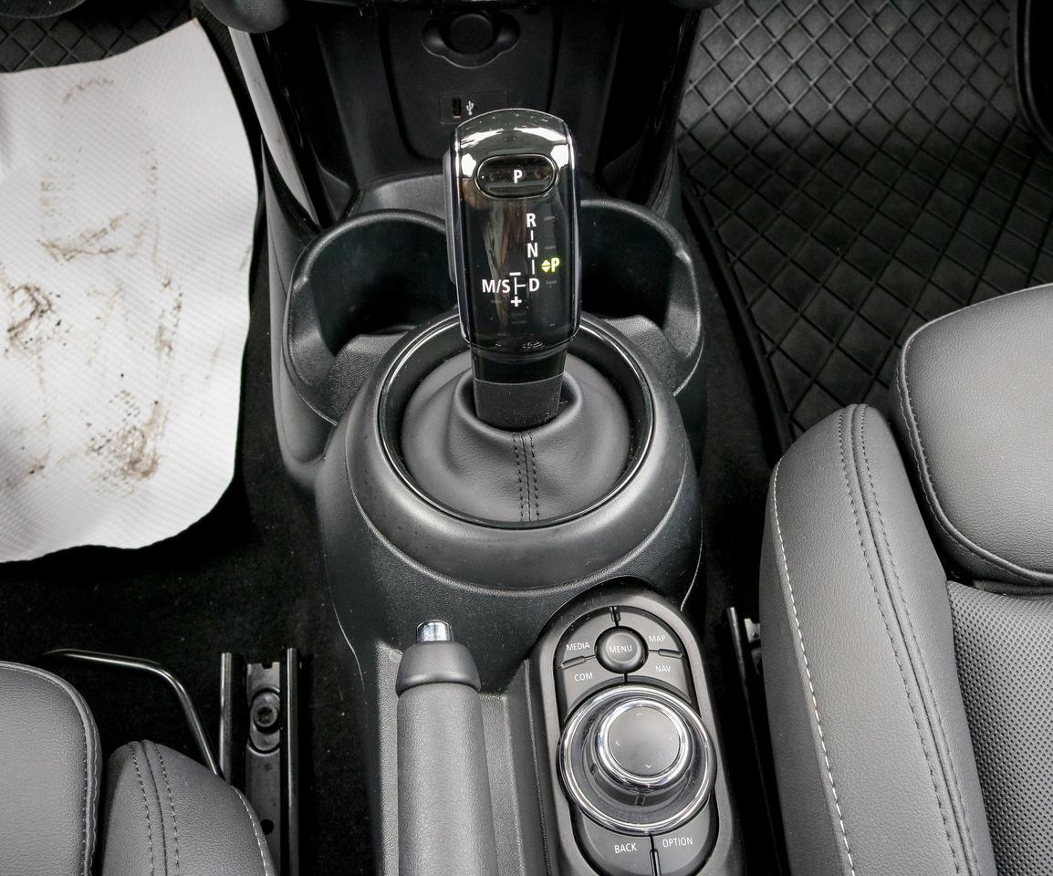 2024 MINI 3 Door Cooper S FWD | NAVIGATION | SUNROOF | LANE KEEP | Photo