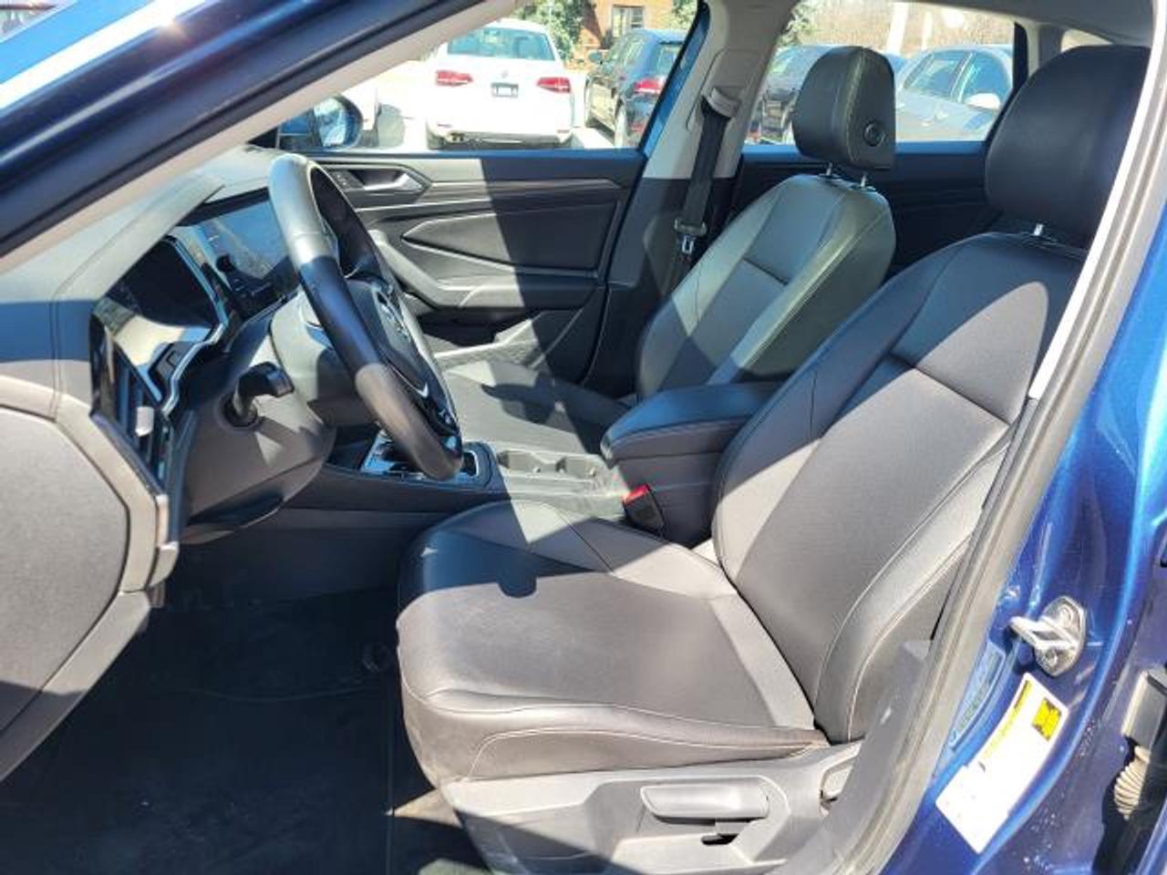 2019 Volkswagen Jetta HIGHLINE Photo