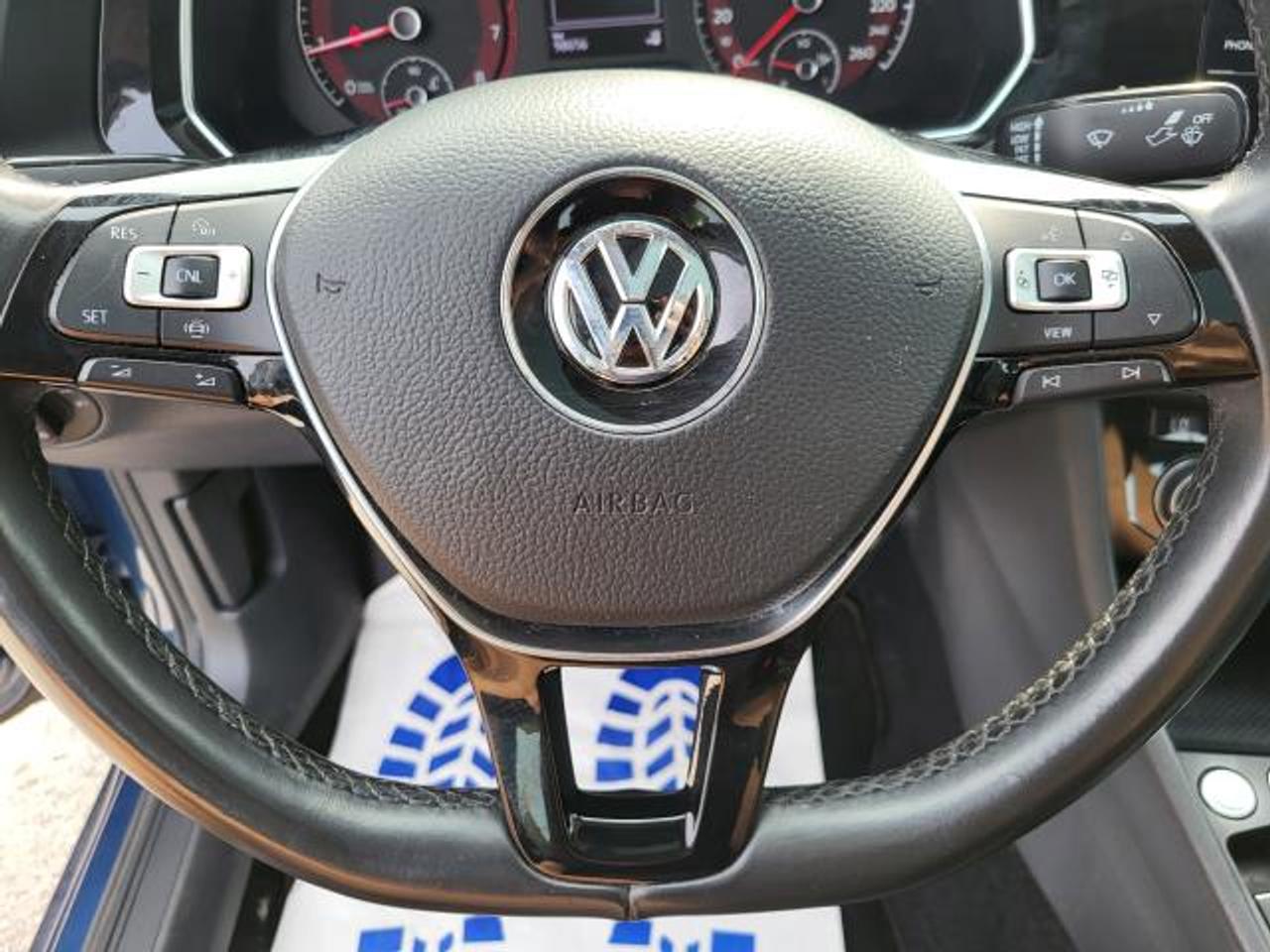 2019 Volkswagen Jetta HIGHLINE Photo