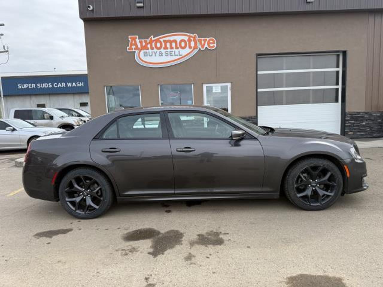 2022 Chrysler 300 Touring L