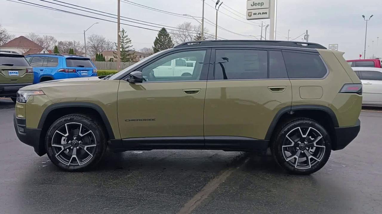 2026 Jeep Cherokee Overland 4x4 Photo4