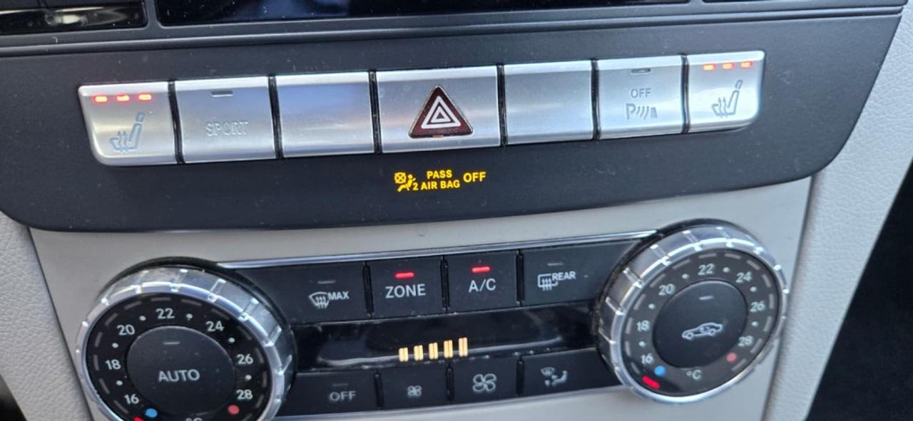 2013 Mercedes-Benz C-Class 2dr Coupe C 250 Rear-wheel Drive Photo