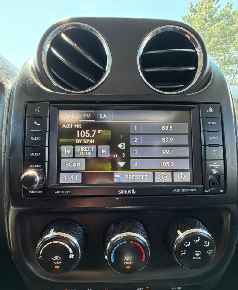 2015 Jeep Patriot Sport 4dr 4x4 CVT Photo