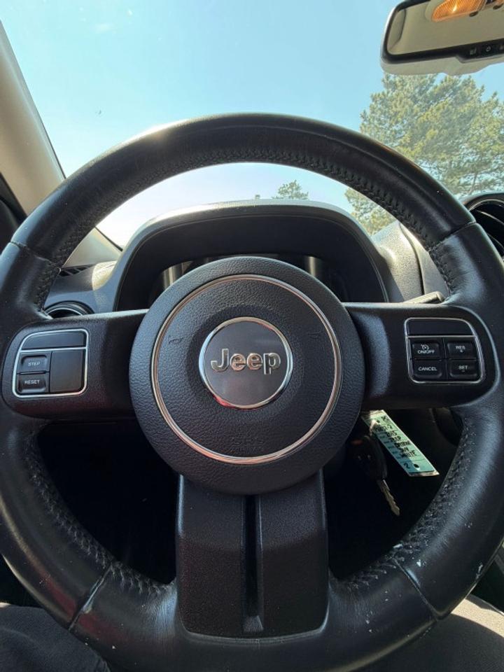 2015 Jeep Patriot Sport 4dr 4x4 CVT Photo
