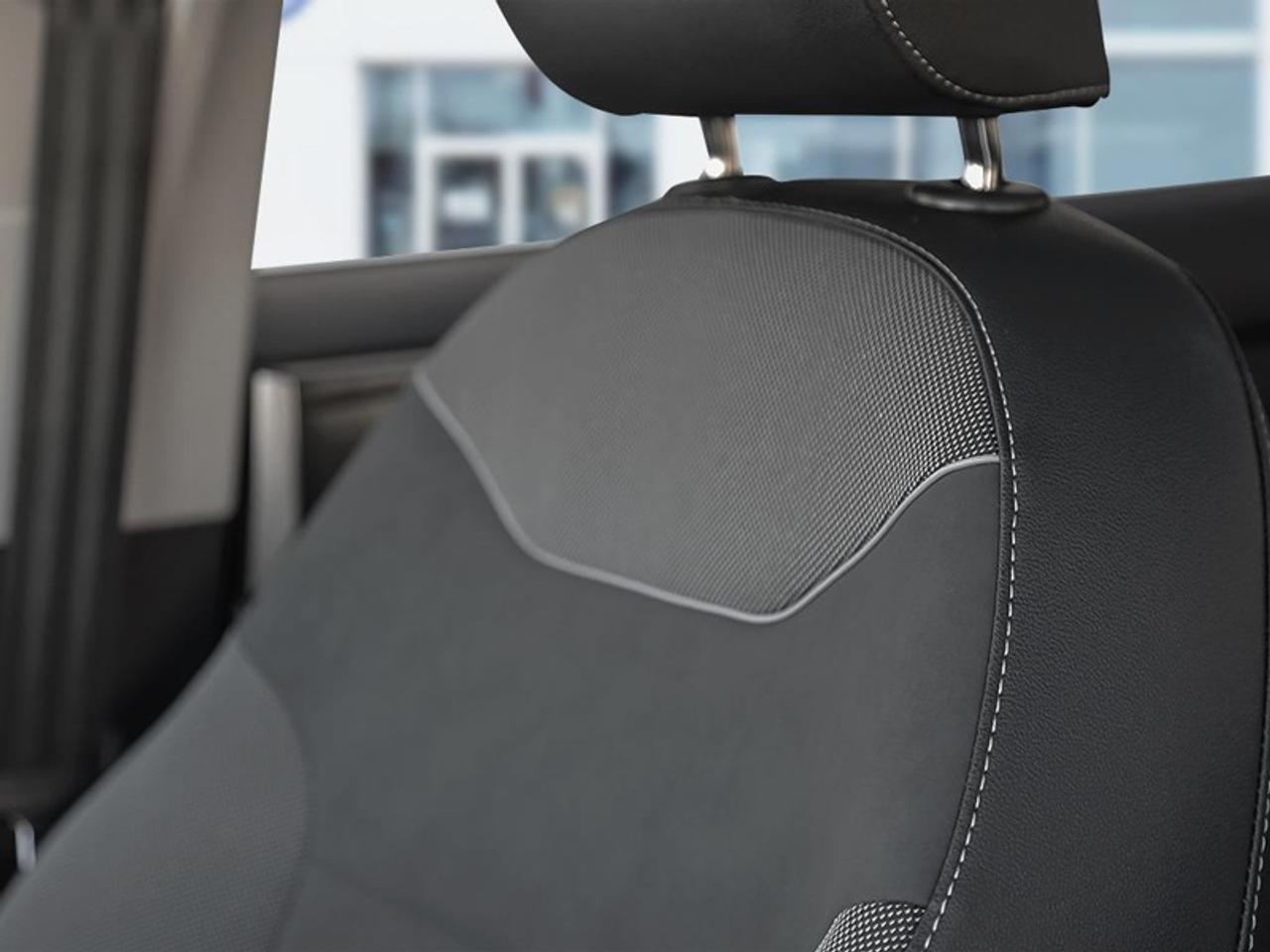2026 Volkswagen Taos Comfortline Black Edition Photo