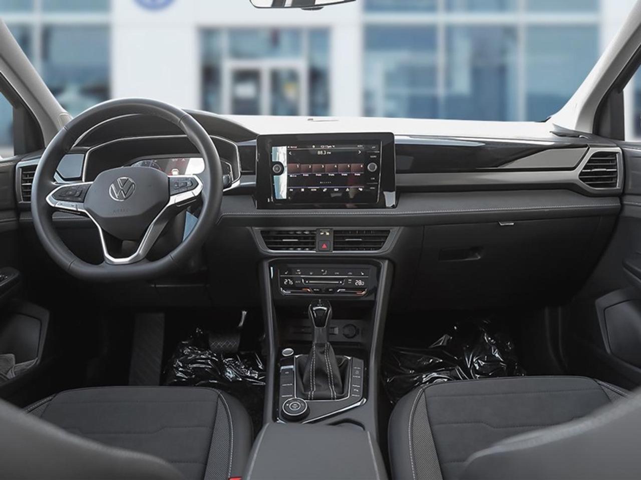 2026 Volkswagen Taos Comfortline Black Edition Photo