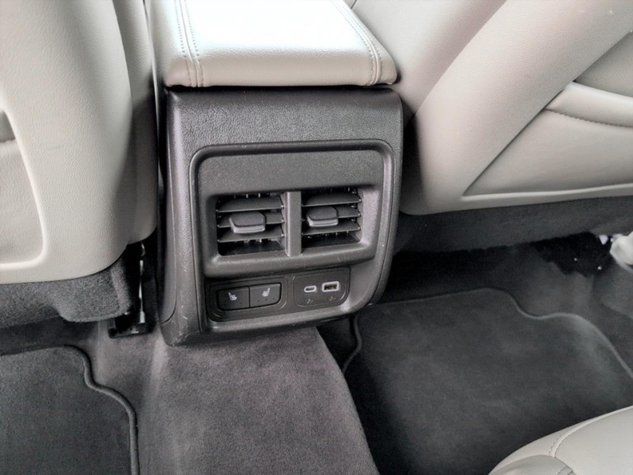 2019 Cadillac XT4 Luxury  **CARPLAY - ANDROID AUTO** Photo