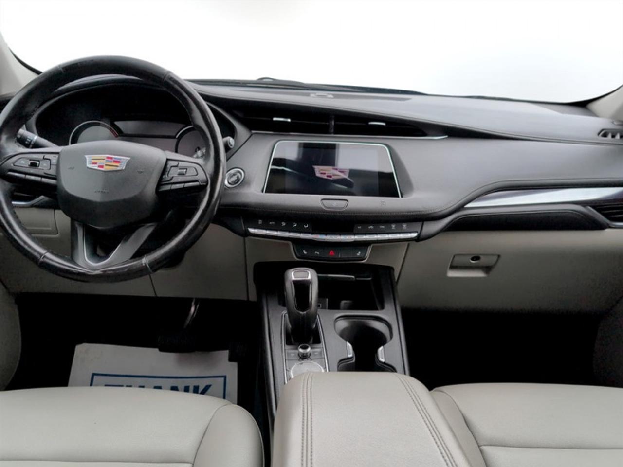 2019 Cadillac XT4 Luxury  **CARPLAY - ANDROID AUTO** Photo