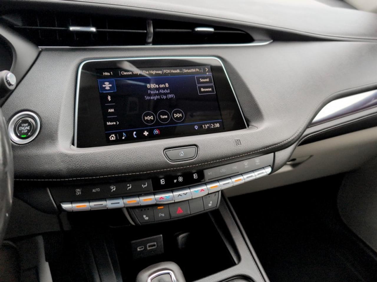 2019 Cadillac XT4 Luxury  **CARPLAY - ANDROID AUTO** Photo