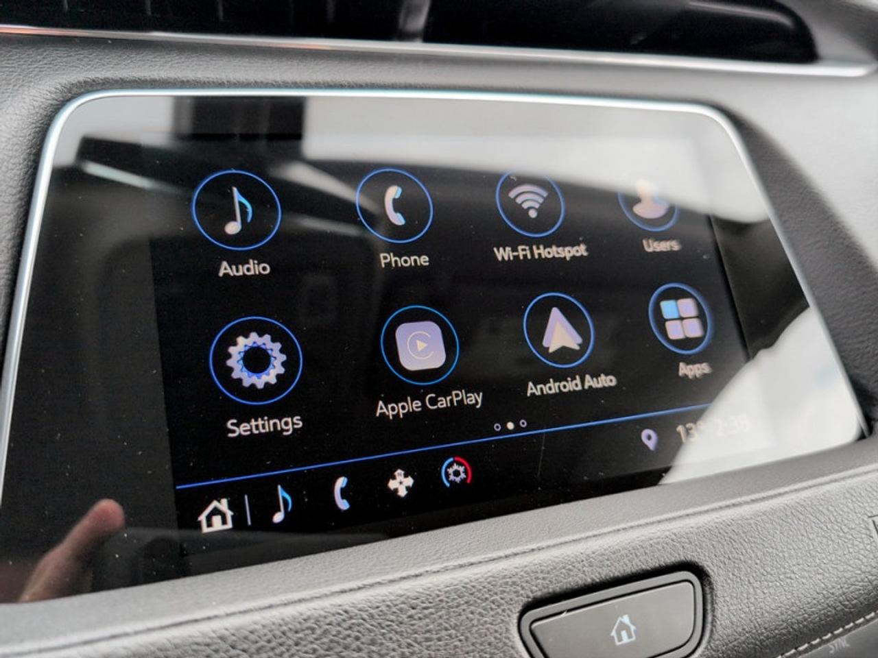 2019 Cadillac XT4 Luxury  **CARPLAY - ANDROID AUTO** Photo