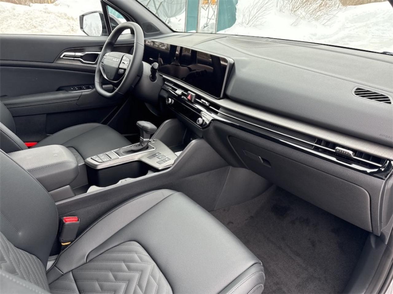 2026 Kia Sportage X-Line AWD  Leather Seats Photo