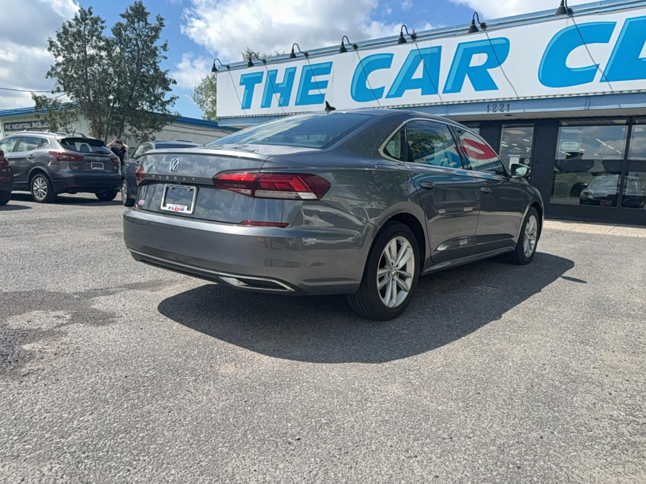 2021 Volkswagen Passat HIGHLINE Photo4