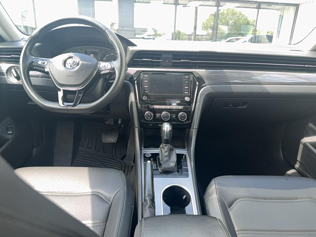 2021 Volkswagen Passat HIGHLINE Photo