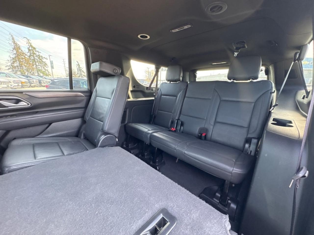 2024 Chevrolet Suburban LT  8 PASS|LEATHER SEATS| Photo