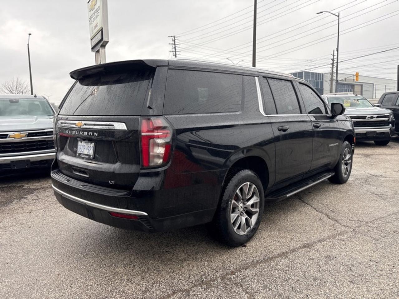 2024 Chevrolet Suburban LT  8 PASS|LEATHER SEATS| Photo