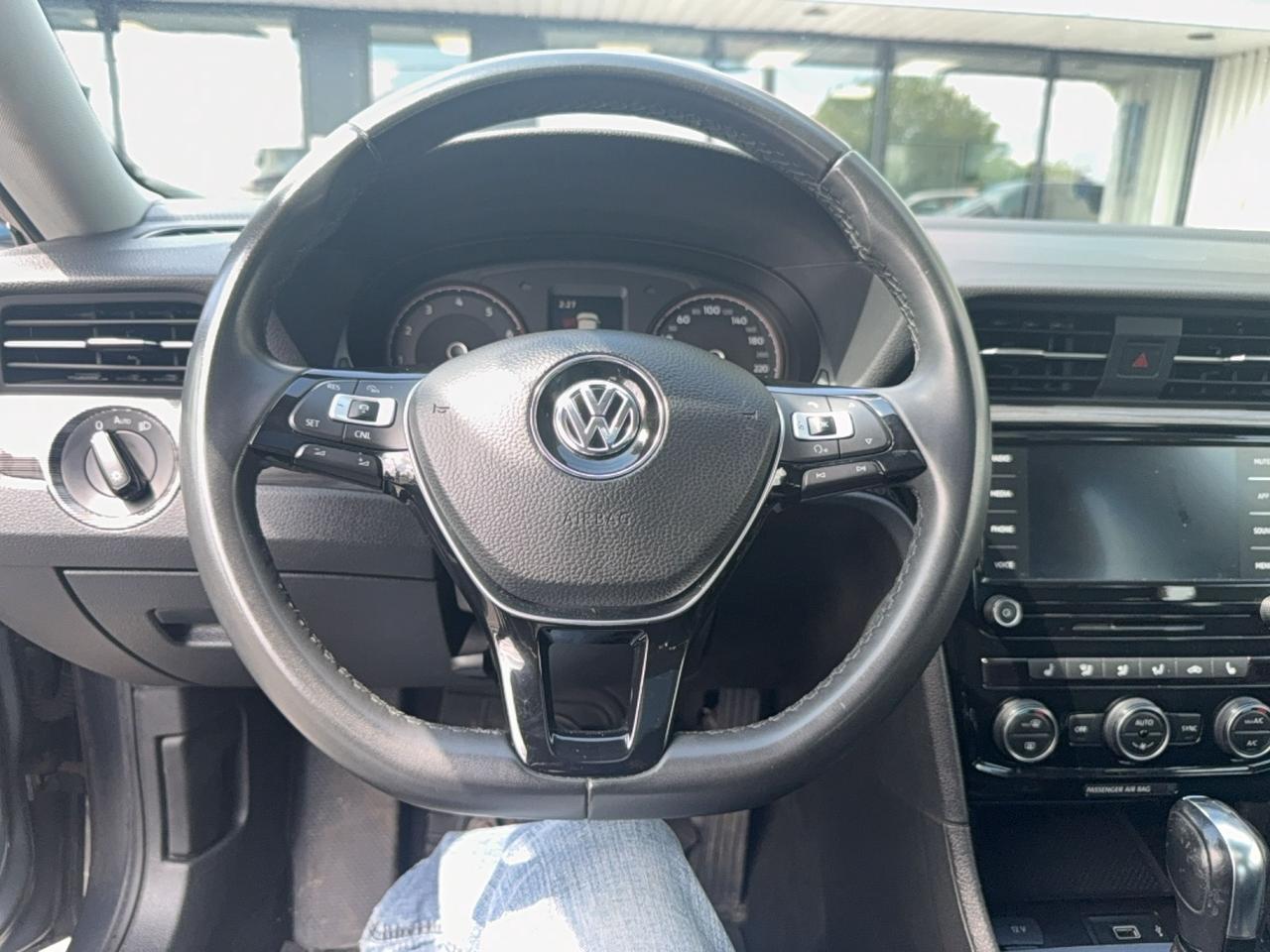 2021 Volkswagen Passat HIGHLINE Photo