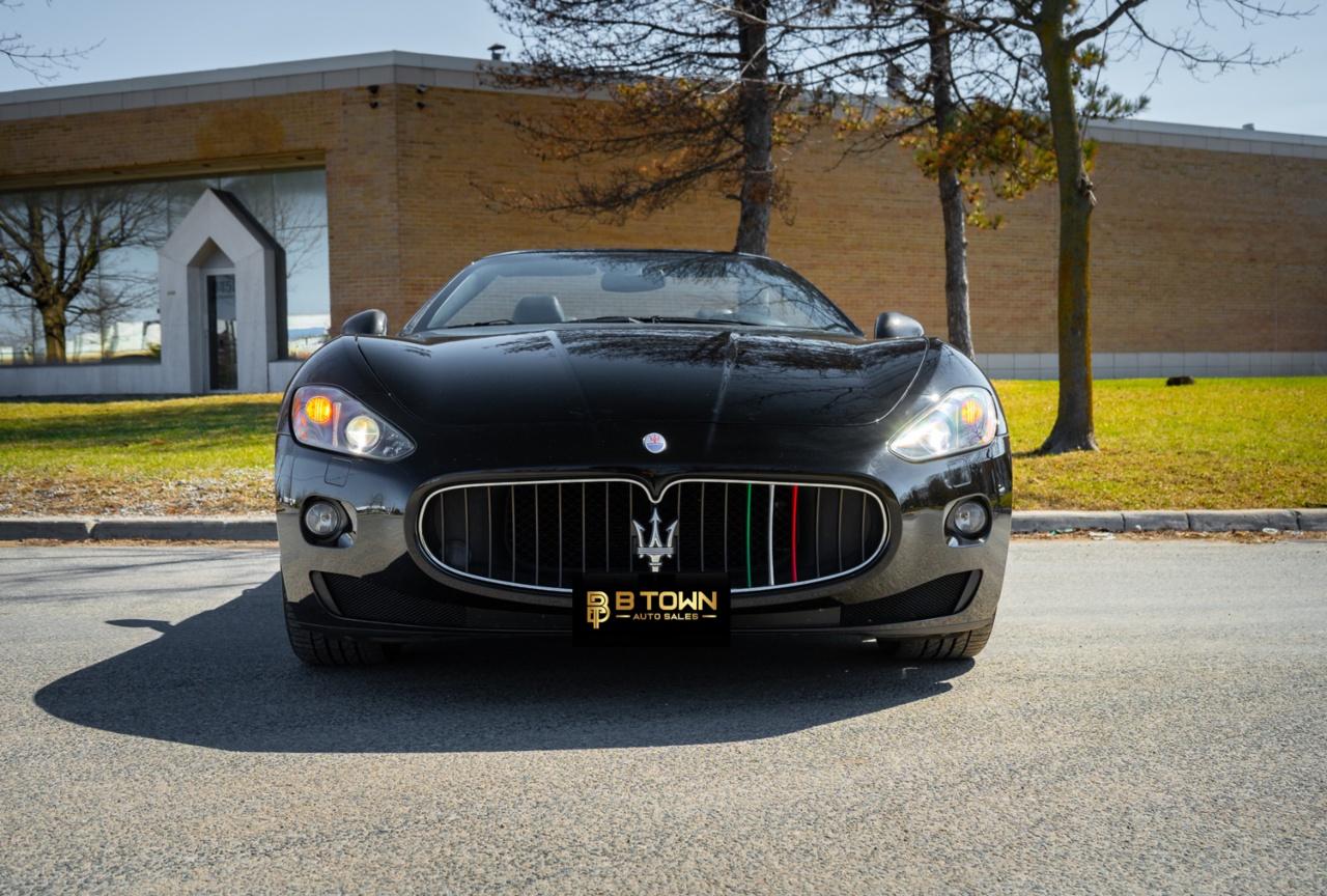 2010 Maserati GranTurismo Convertible Photo