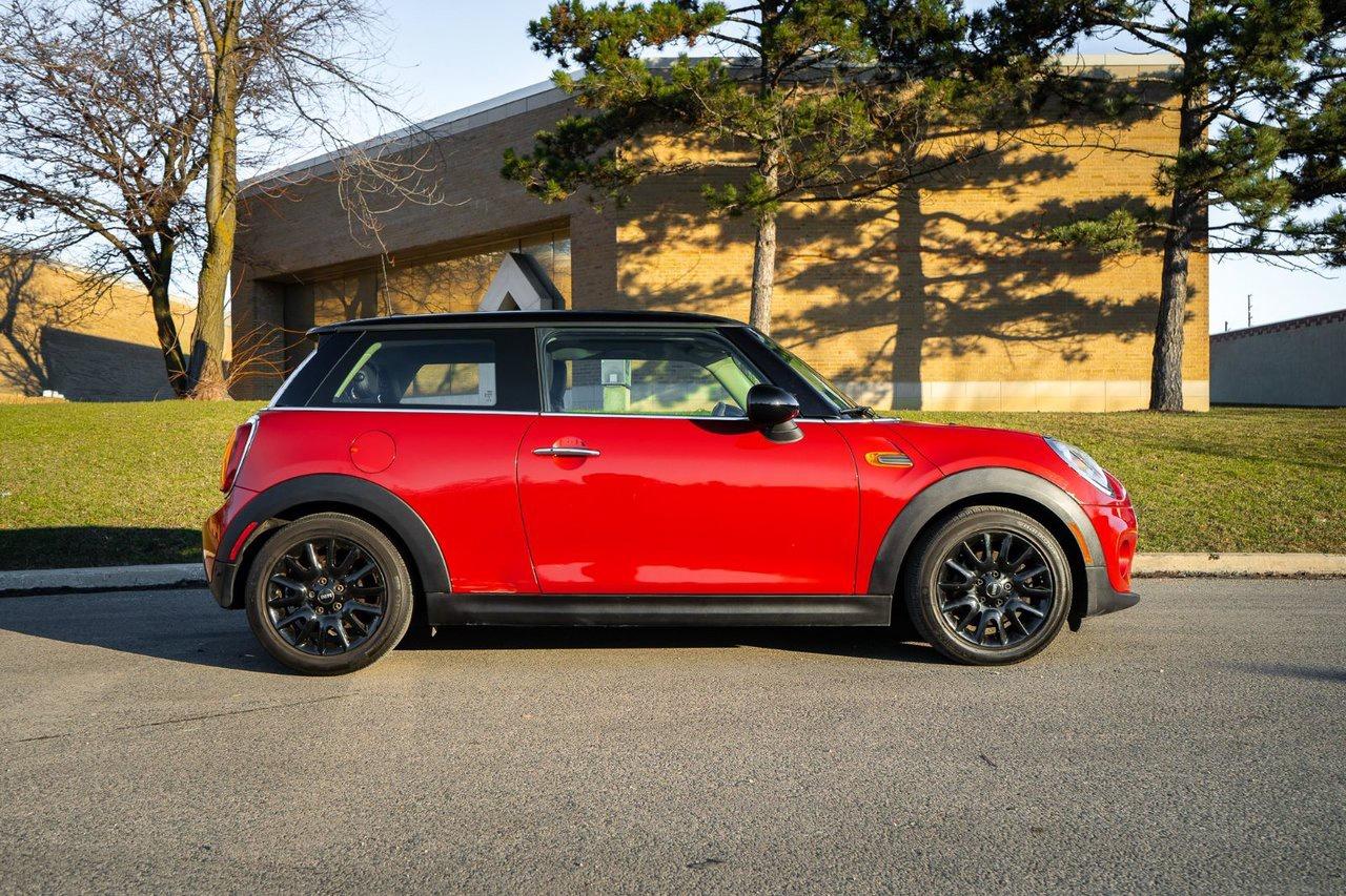 2018 MINI 3 Door Cooper Photo3