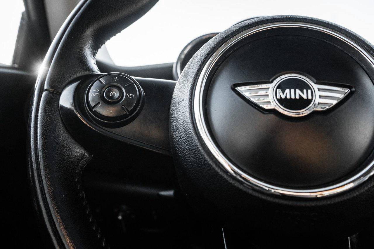 2018 MINI 3 Door Cooper Photo