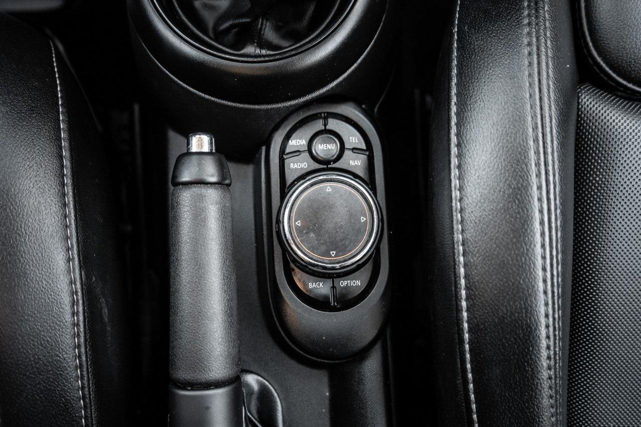 2018 MINI 3 Door Cooper Photo