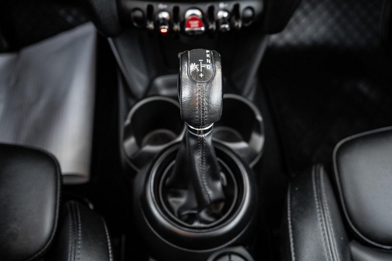 2018 MINI 3 Door Cooper Photo