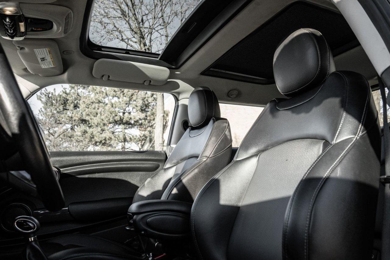 2018 MINI 3 Door Cooper Photo