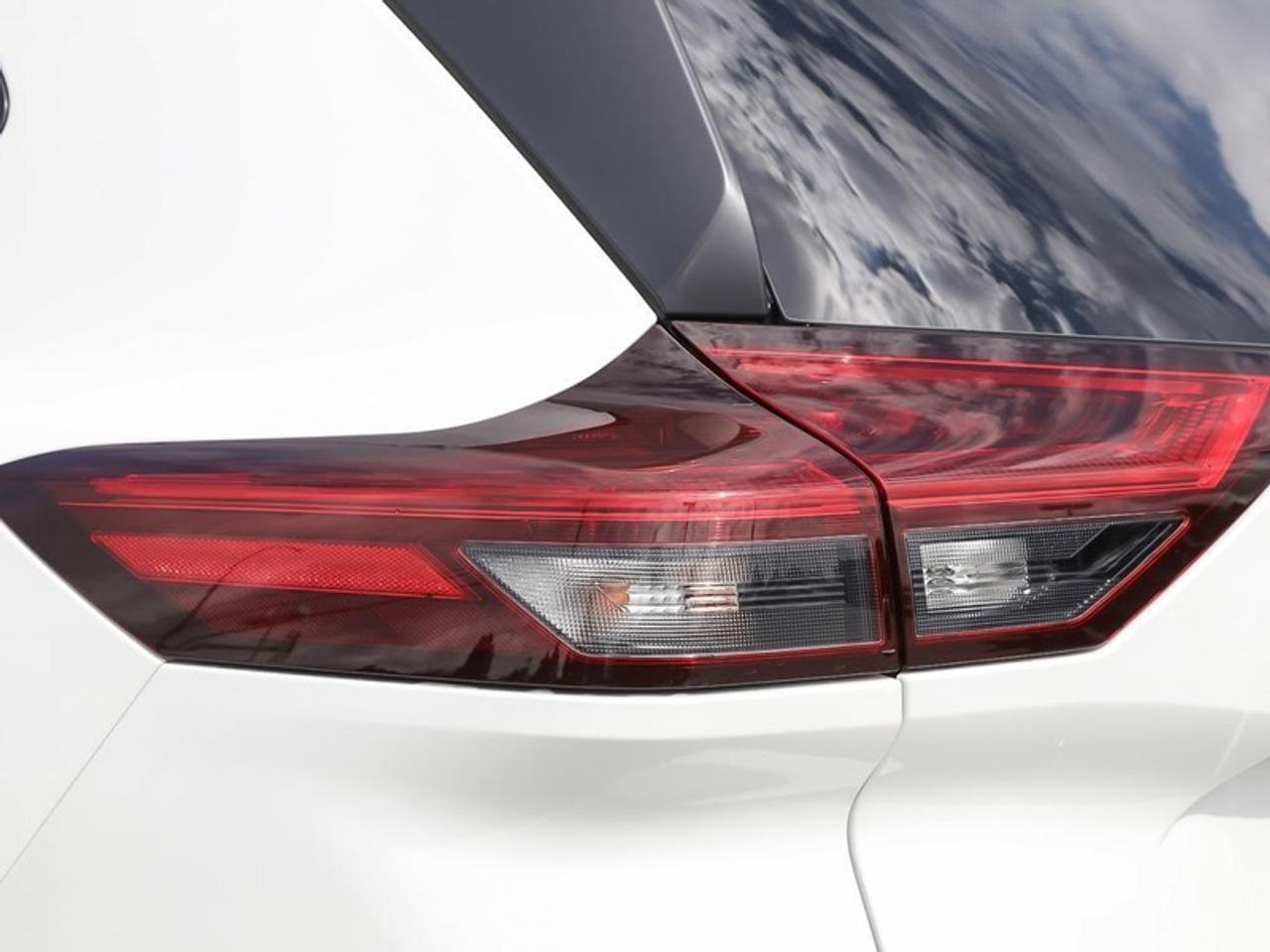 2026 Nissan Rogue SV Moonroof  - Sunroof -  Power Liftgate Photo