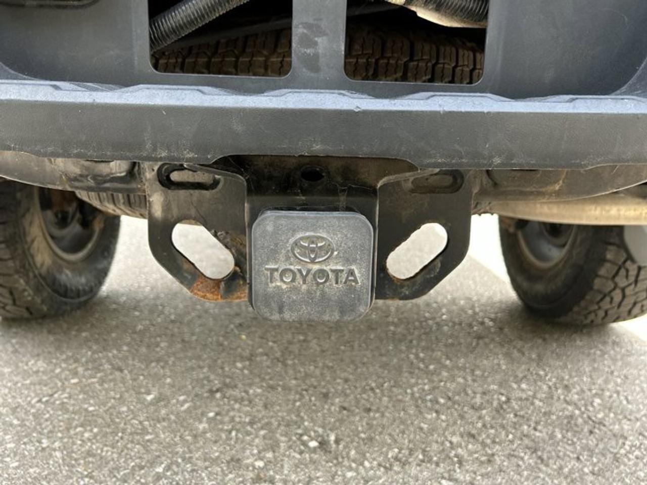 2020 Toyota Tacoma TRD Off Road Access Cab 6' Box 4x4 Photo