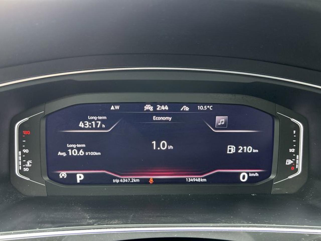 2022 Volkswagen Tiguan Highline R-Line 4MOTION | Heated Steering Wheel | Leather Seats Photo