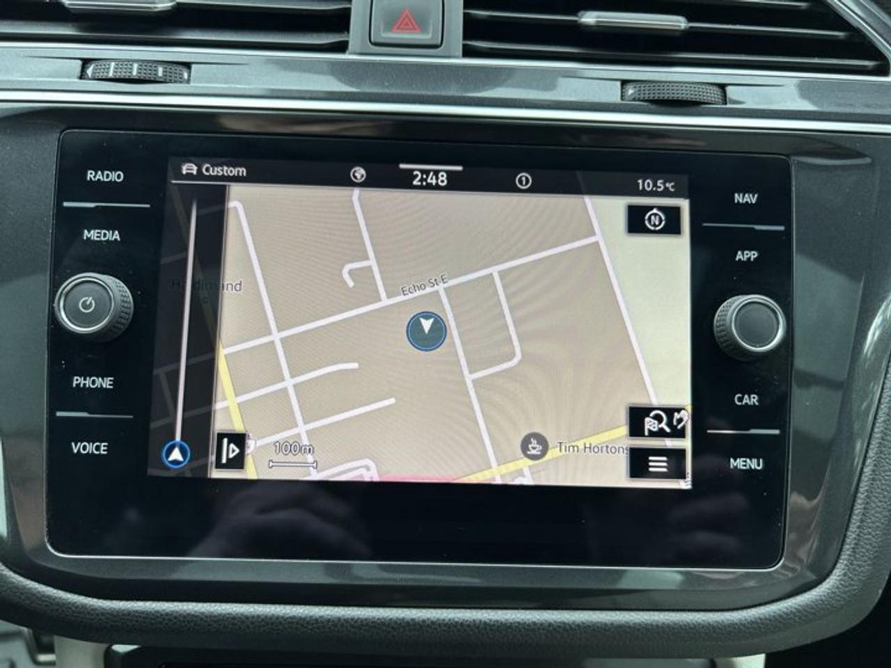 2022 Volkswagen Tiguan Highline R-Line 4MOTION | Heated Steering Wheel | Leather Seats Photo