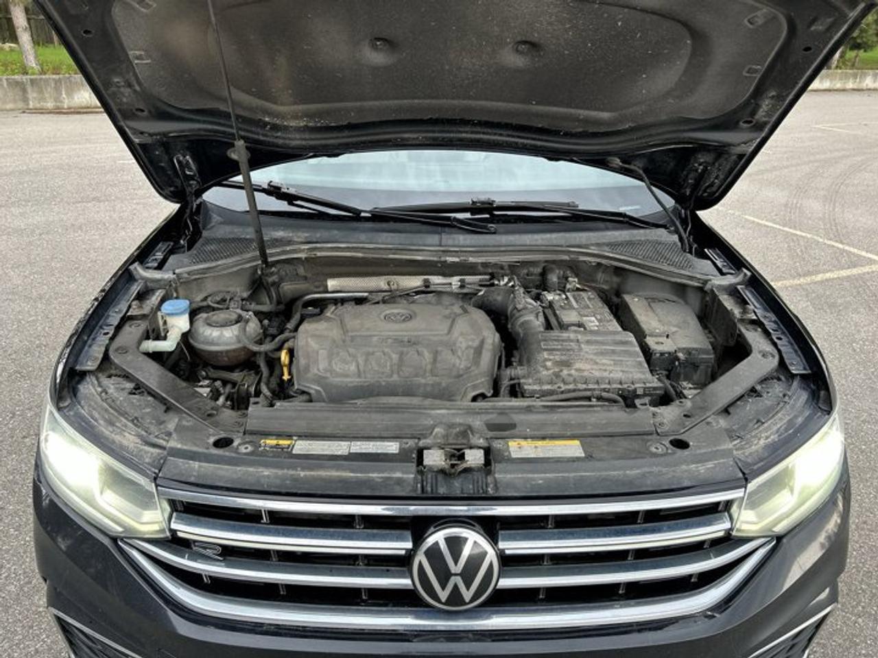 2022 Volkswagen Tiguan Highline R-Line 4MOTION | Heated Steering Wheel | Leather Seats Photo