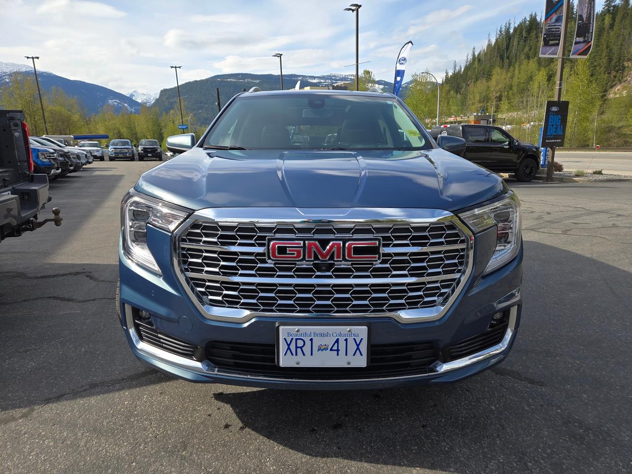 2024 GMC Terrain Denali Photo2