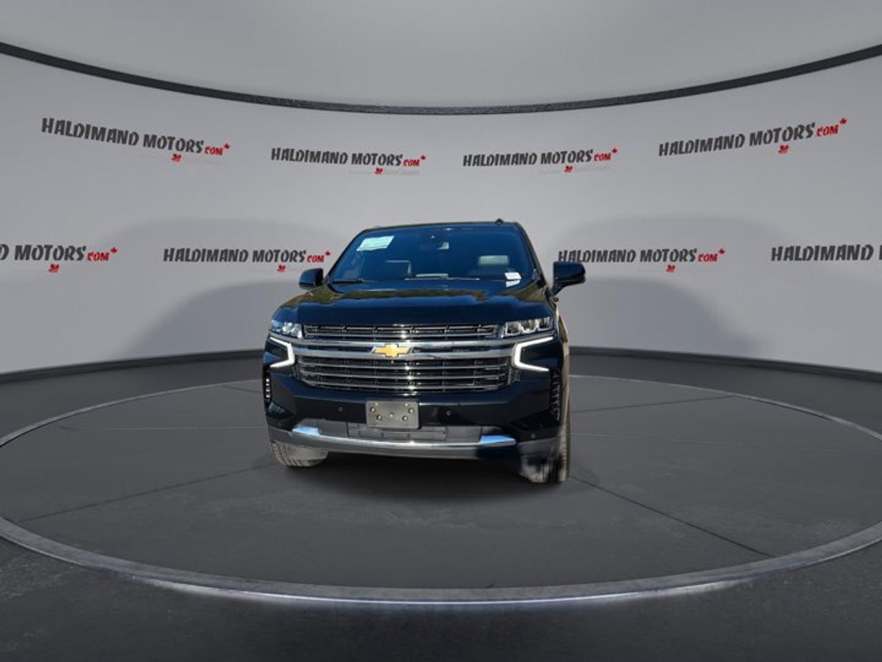 2023 Chevrolet Suburban LT 4WD | Heated Steering Wheel Photo2