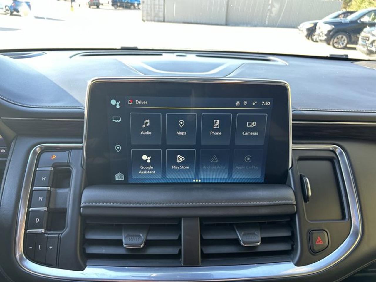 2023 Chevrolet Suburban LT 4WD | Heated Steering Wheel Photo