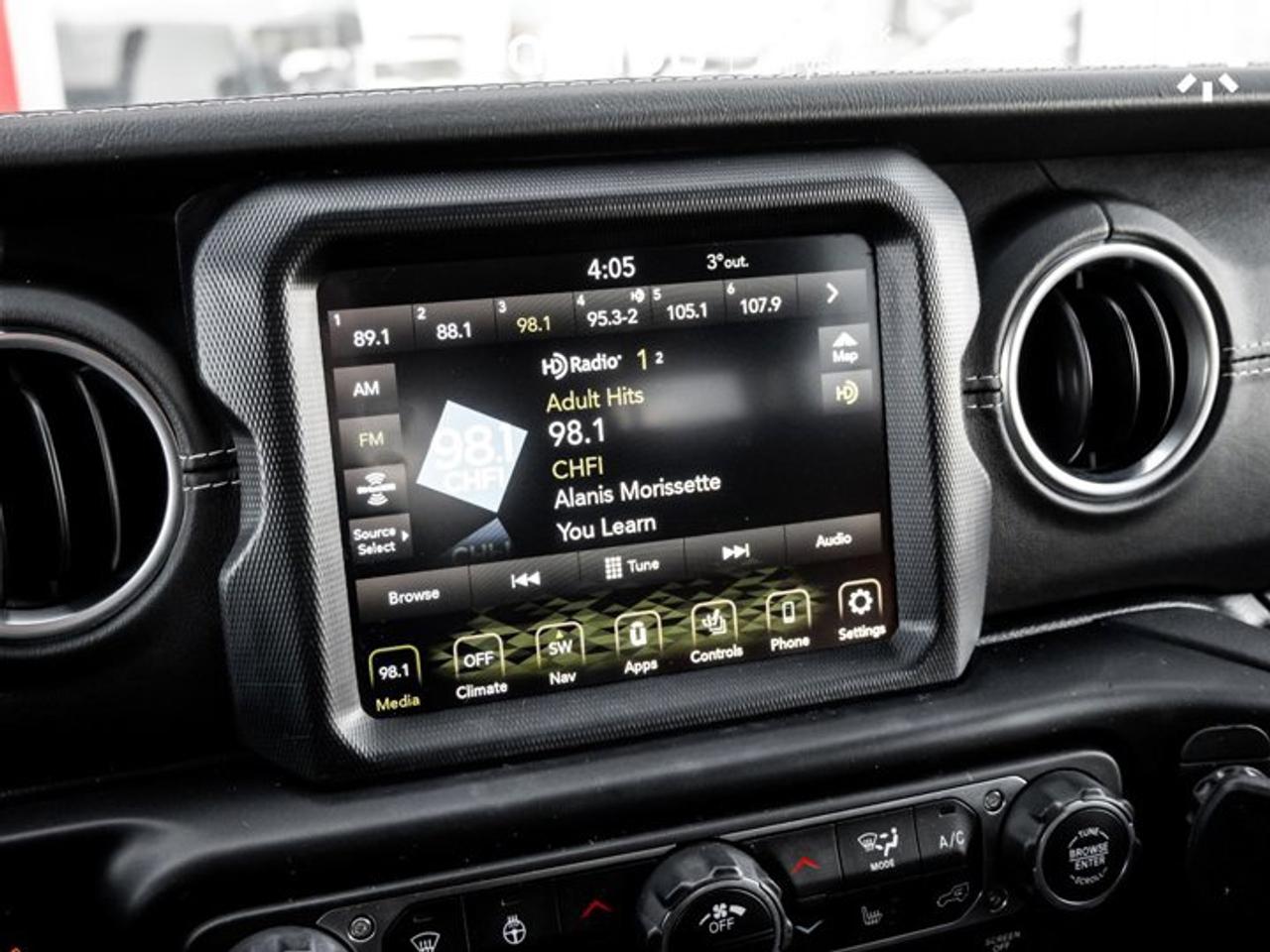 2020 Jeep Wrangler Unlimited Sahara Photo
