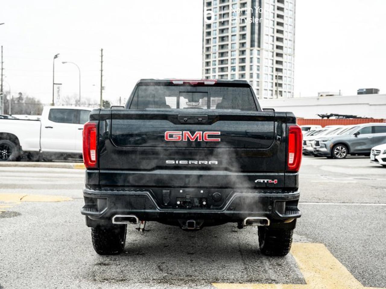 2024 GMC Sierra 1500 AT4 4WD Crew Cab 157" 6.2L V8 Sunroof 13.4'' Screen Bose Audio Photo