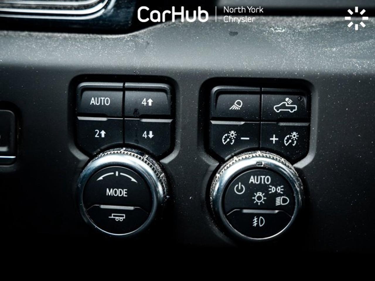 2024 GMC Sierra 1500 AT4 4WD Crew Cab 157" 6.2L V8 Sunroof 13.4'' Screen Bose Audio Photo