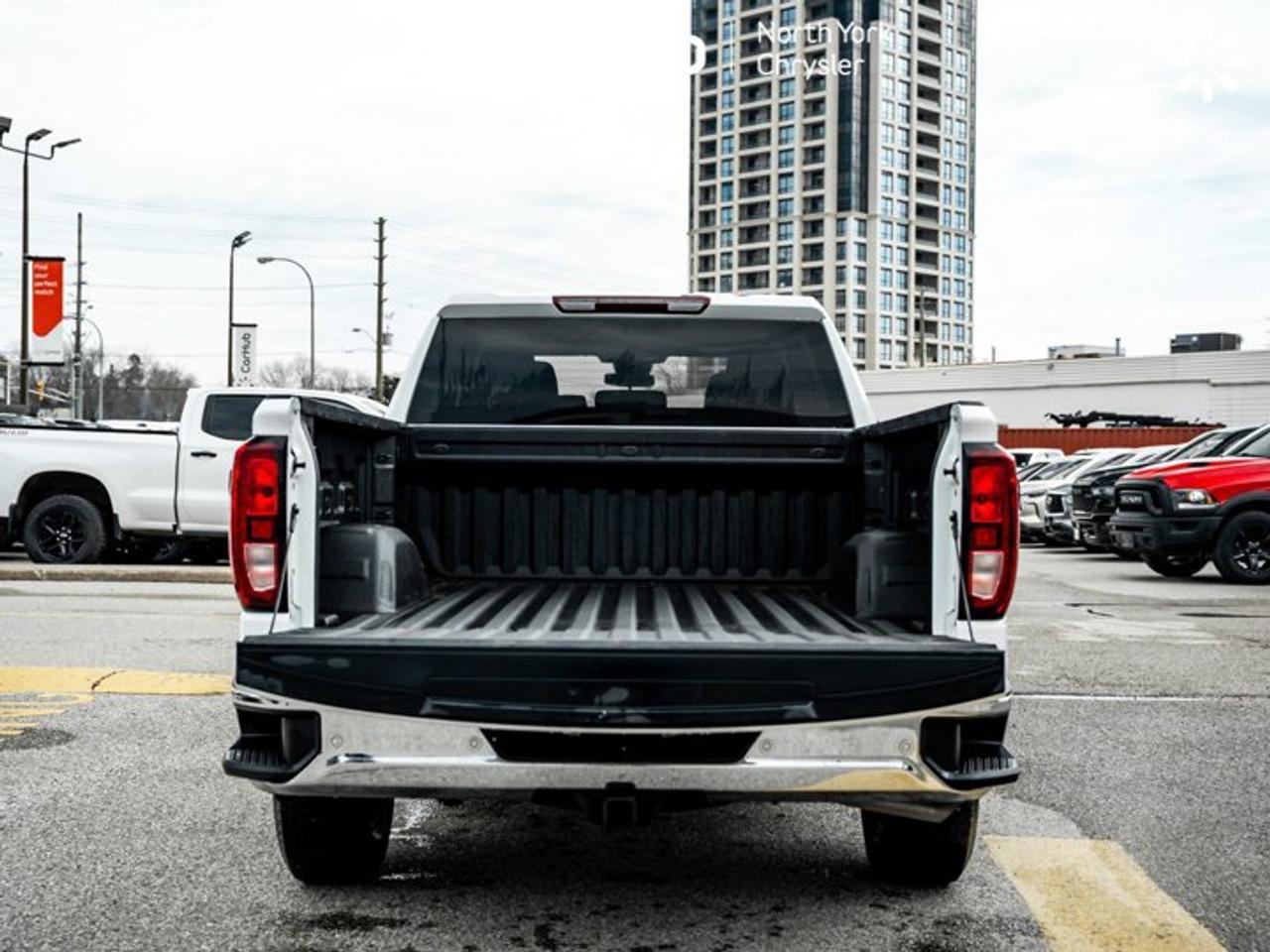 2024 GMC Sierra 1500 Pro 4x4 CrewCab 157" V8 6 Pass Wi-Fi Apple CarPlay Android Auto Photo