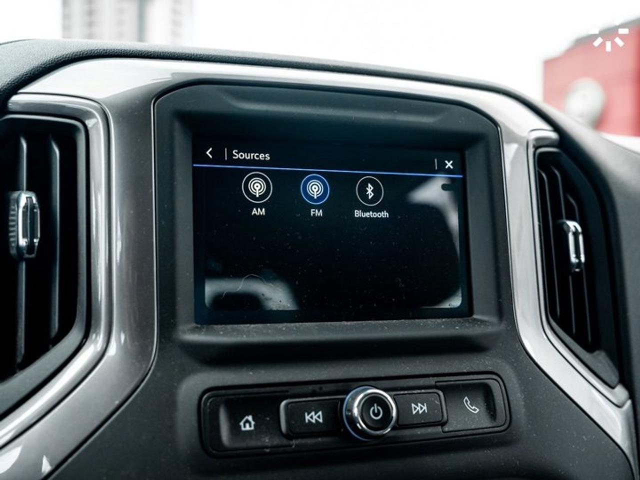 2024 GMC Sierra 1500 Pro 4x4 CrewCab 157" V8 6 Pass Wi-Fi Apple CarPlay Android Auto Photo