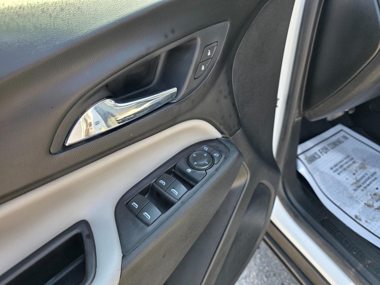 2021 Chevrolet Equinox LS Photo