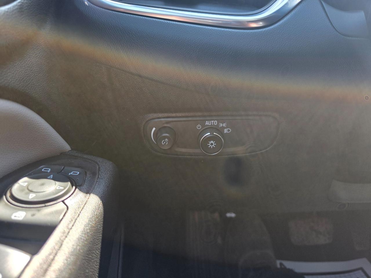 2021 Chevrolet Equinox LS Photo