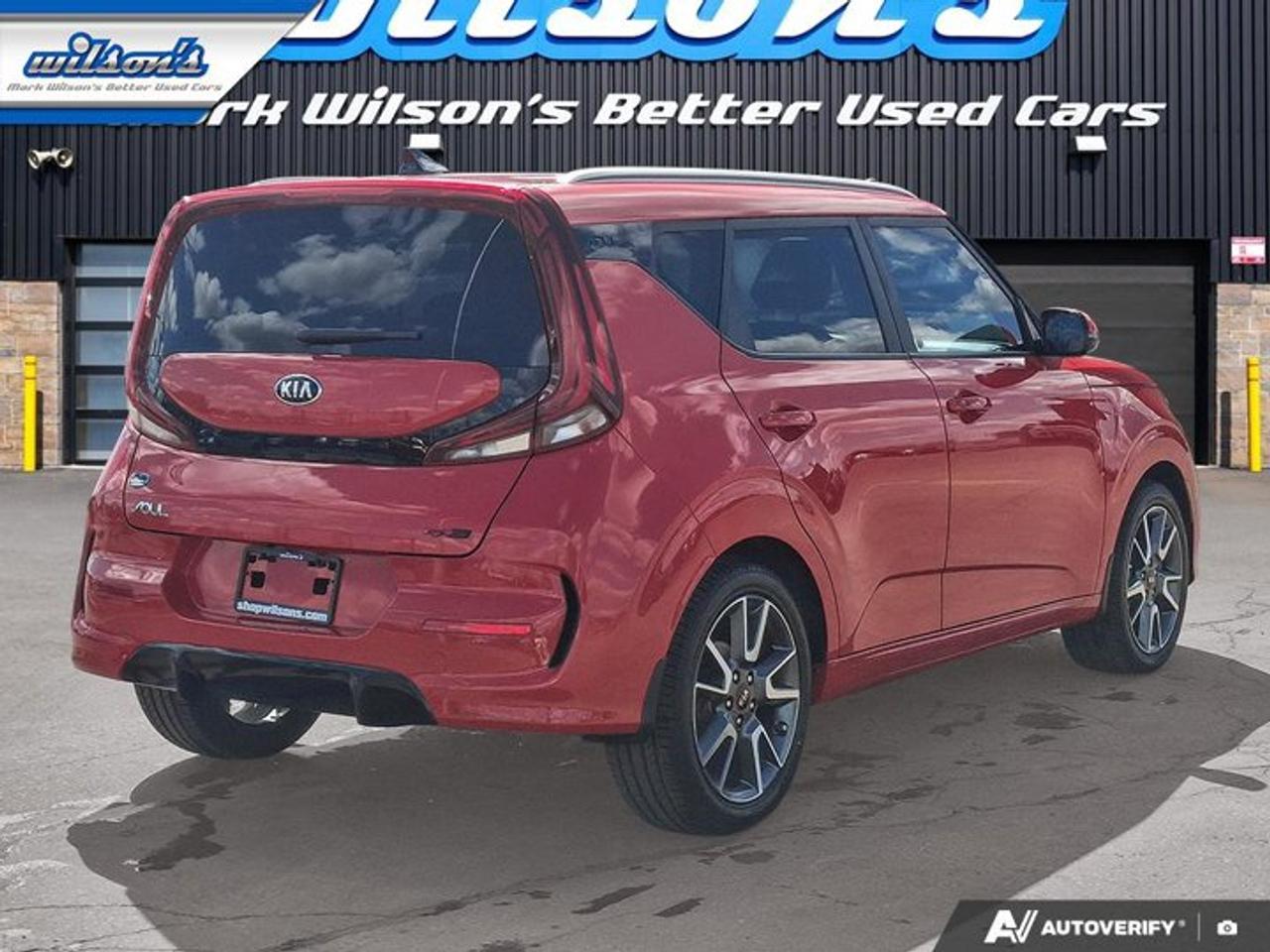 2020 Kia Soul GT-Line | Sunroof | Heated Wheel + Seats | Split Leather | Rear Camera | NAV | and More ! Photo