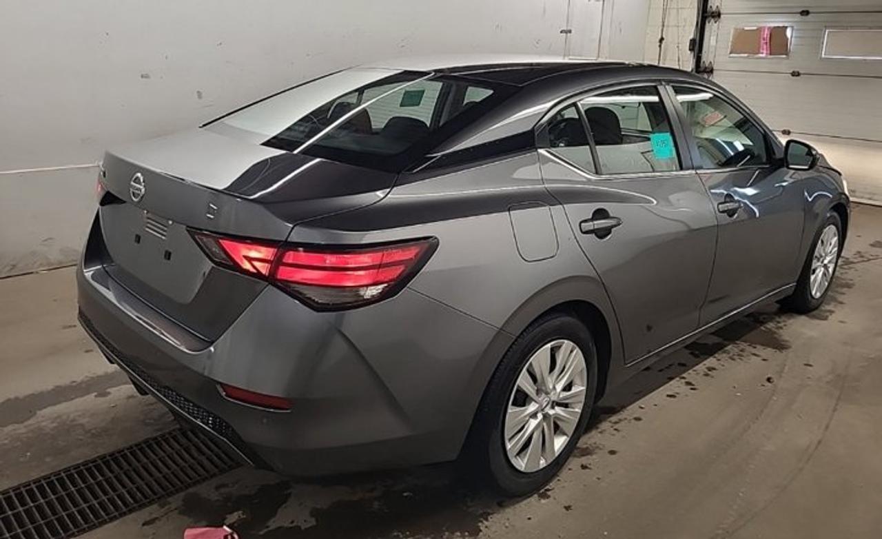 2022 Nissan Sentra S Plus | Heated Seats | CarPlay + Android | Rear Camera | and More ! Photo