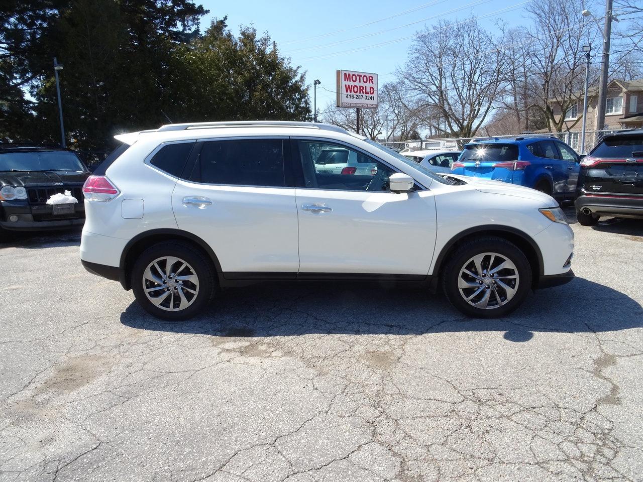 2015 Nissan Rogue SL Photo4
