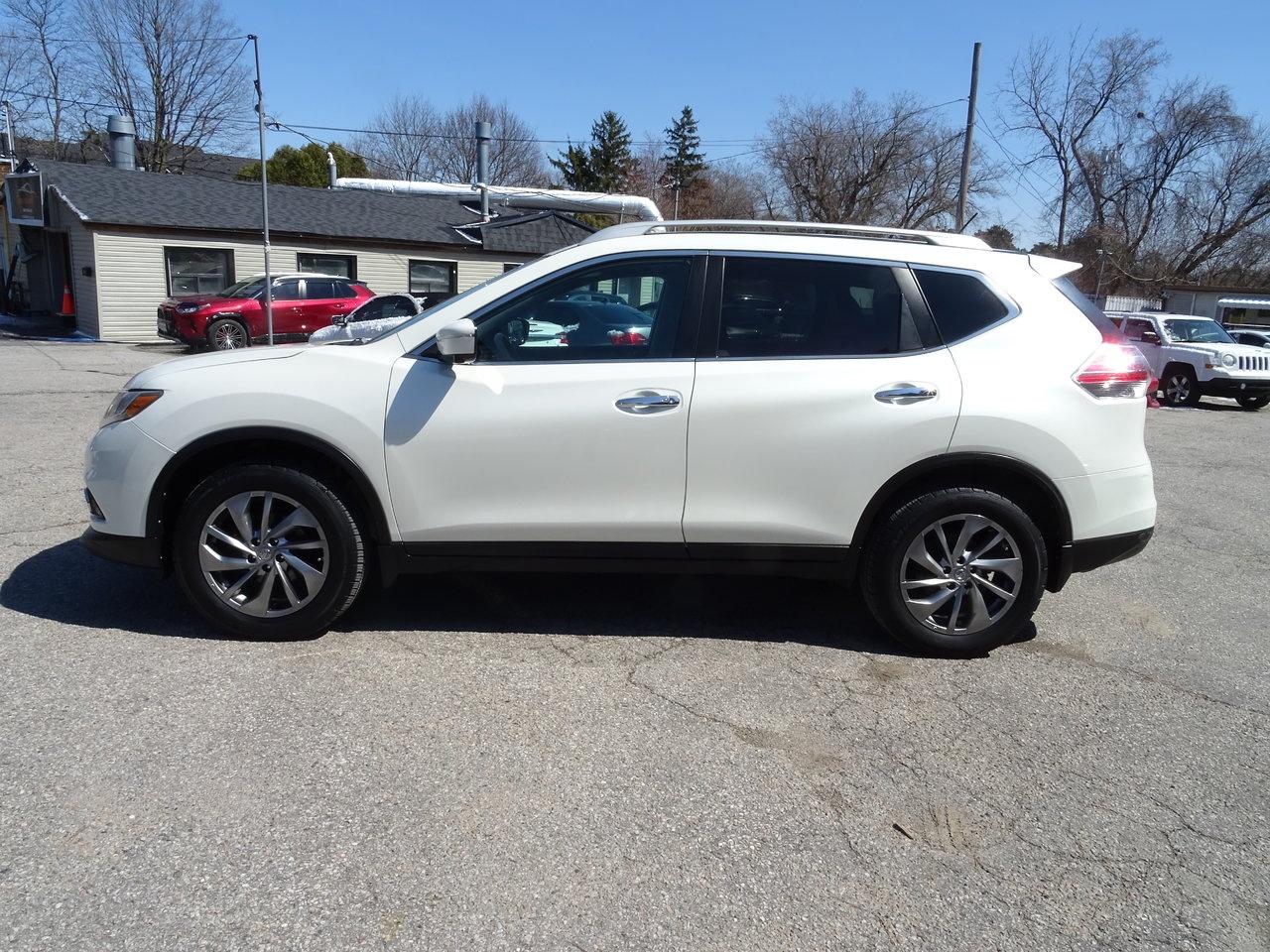 Used 2015 Nissan Rogue SL for sale in Scarborough, ON