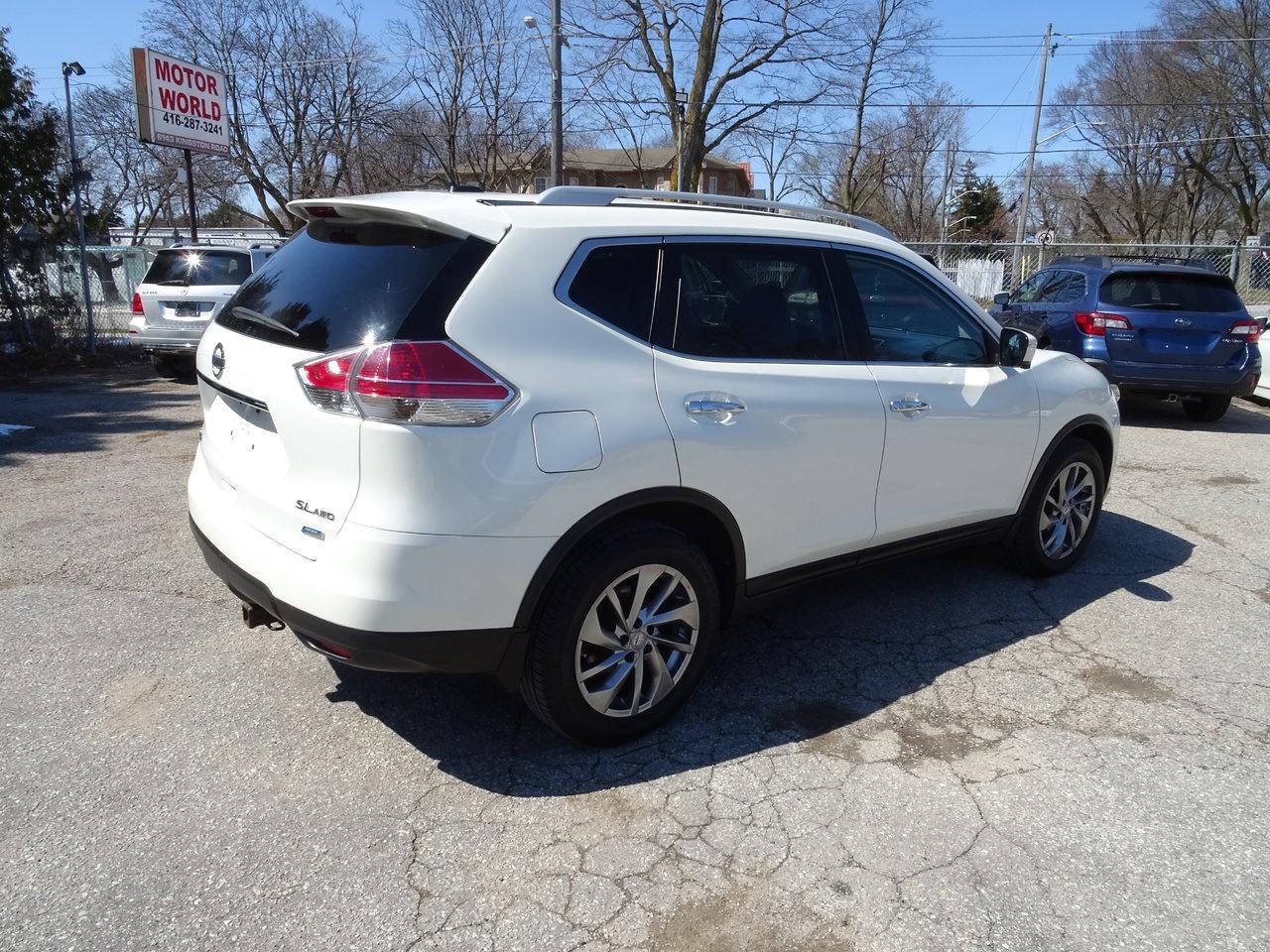 2015 Nissan Rogue SL Photo