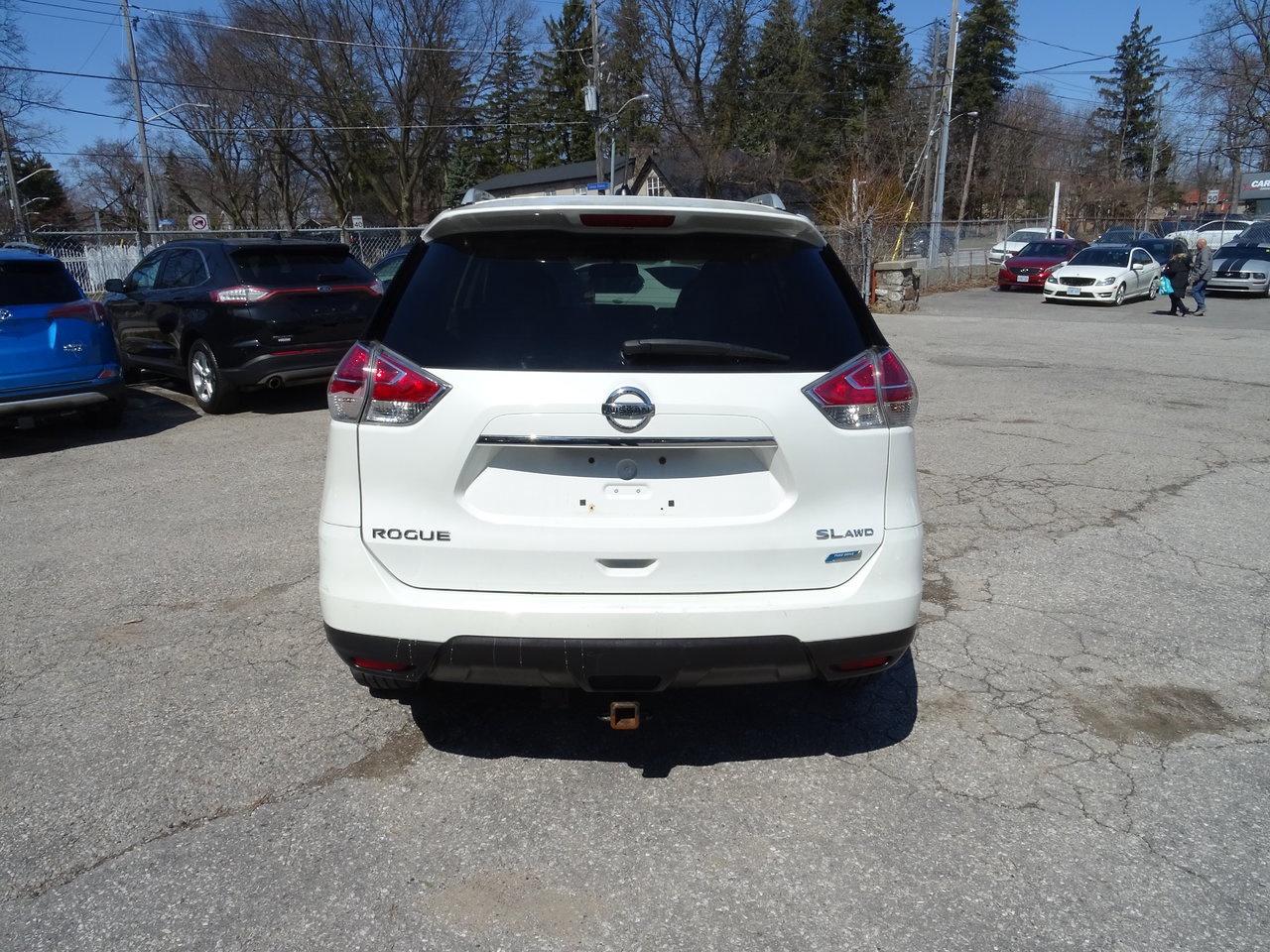 2015 Nissan Rogue SL Photo